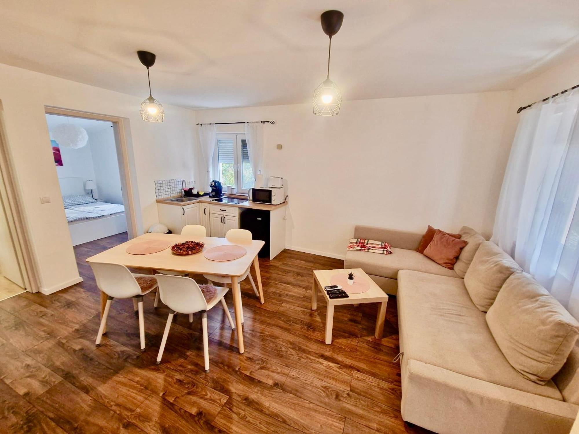 Pipacs Apartmanház Harkány Exterior foto